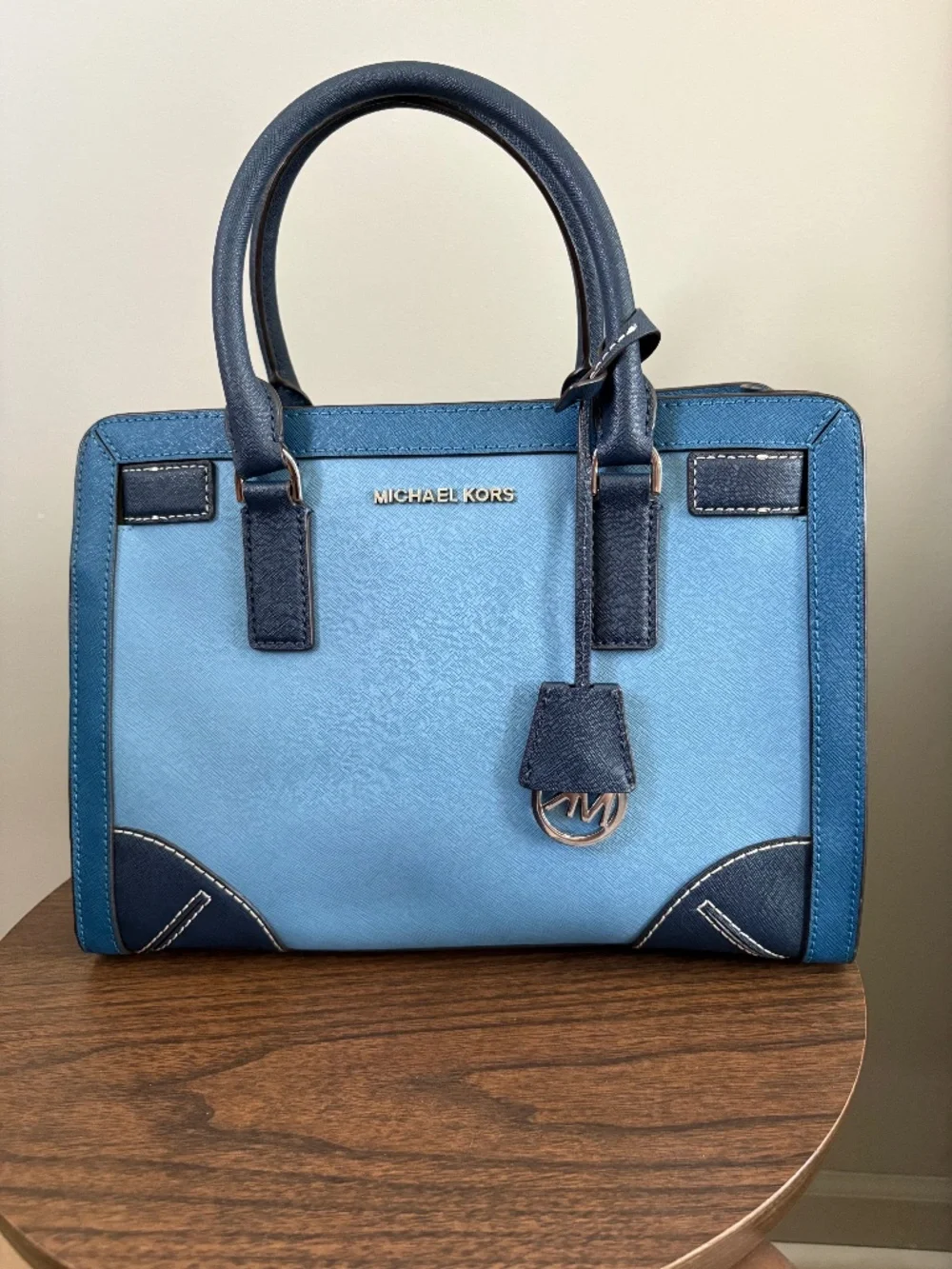 Michael Kors Corner Frame Dillon Shoulder Bag Sky Steel Blue